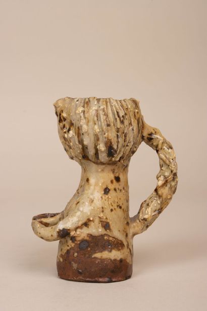 Annie MAUME (née en 1945).
Vase anthropomorphe...