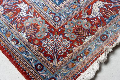 Tapis d'Orient en laine à décor de multiples...
