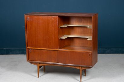 Meuble de salon en teck.
Design scandinave...