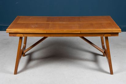 Table rectangulaire en chêne clair, allonges...