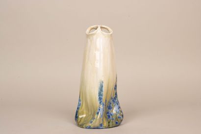 Royal Vienna - Grand vase en porcelaine d'époque...