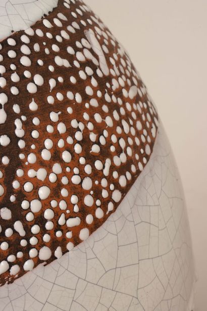 PRIMAVERA:
Large stoneware coloquinte vase...