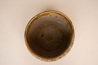 Eugène LION (1864-1945)
Stoneware pot cover...