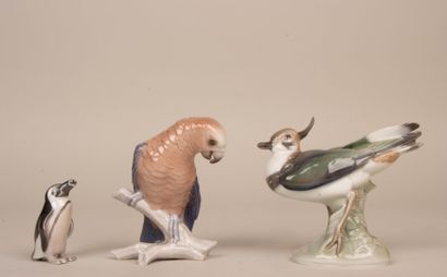 Bing & Grondahl : trois statuettes 
- Oiseau...