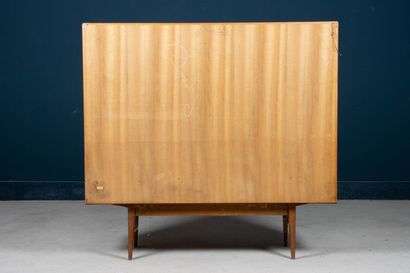 Meuble de salon en teck.
Design scandinave...