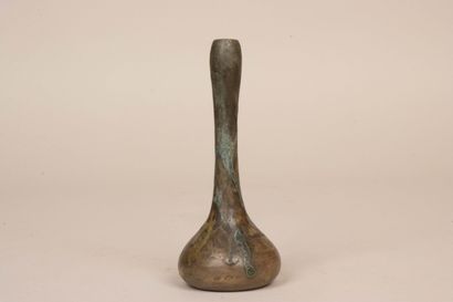 Theo PERROT (1856-1942). 
Stoneware soliflore...