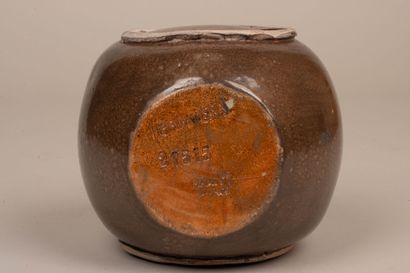 PRIMAVERA 
Stoneware flat-sided vase with...