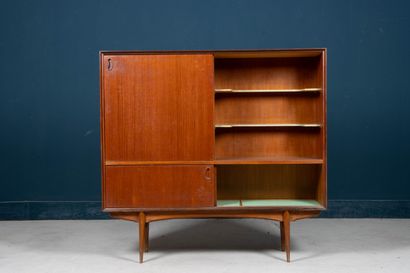 Meuble de salon en teck.
Design scandinave...