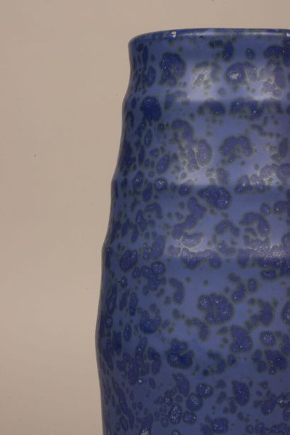 REVERNAY - 
Grand vase en céramique à couverte...