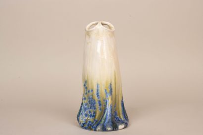 Royal Vienna - Grand vase en porcelaine d'époque...