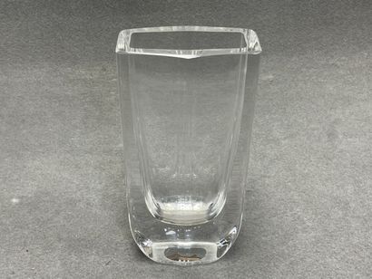 Ensemble de trois pièces en cristal étranger
-...