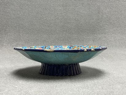 Emaux de LONGWY.
Plat sur talon. 
H. :7 cm
D....