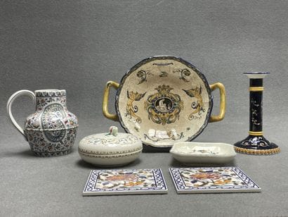 Ensemble de faïence de Gien. 
Melonnière,...
