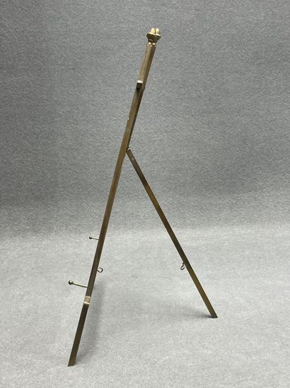 Chevalet de table en bronze
48 x 31 cm.