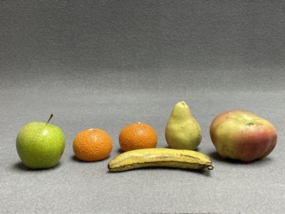 Fruits en céramique et platre
Pomme, poire,...