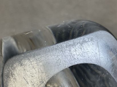 Ensemble de trois pièces en cristal étranger
-...