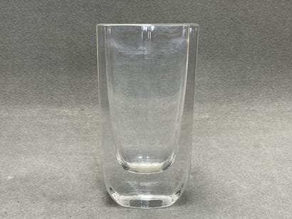 Ensemble de trois pièces en cristal étranger
-...