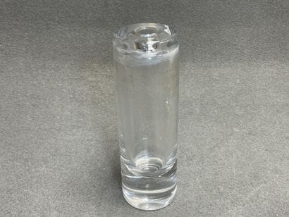 Ensemble de trois pièces en cristal étranger
-...