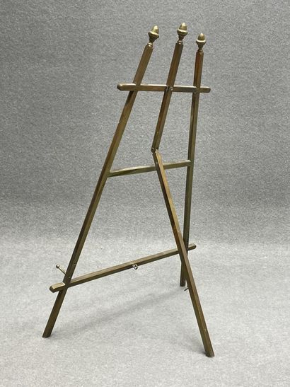 Chevalet de table en bronze
48 x 31 cm.