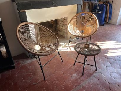 Ensemble de mobilier clients
-Quatre fauteuils...
