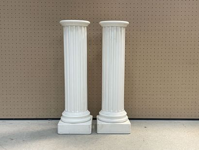 Paire de colonnes cannelées en stuc
H. :86...