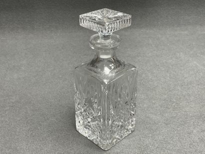 Carafe à whisky en cristal taillé
H: 25 ...