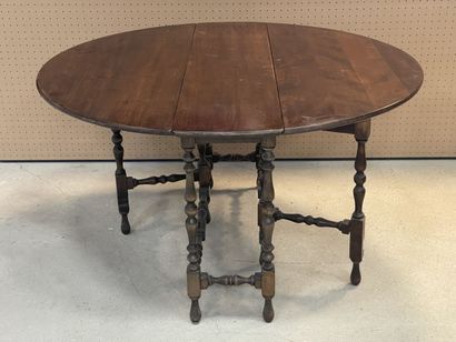 Table gateleg 
76 x 137 x 137 cm. 
76 x 137...