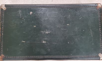 Malle de voyage 
37 x 100 x 56 cm