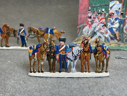 Collection de soldats etains plat, peints,...