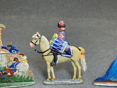 Collection de soldats etains plat, peints,...