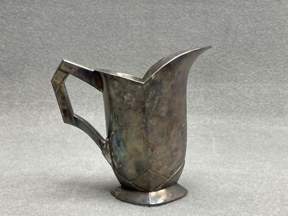 Louis Süe (1875-1968) et André Mare (1887-1932)
Pichet...