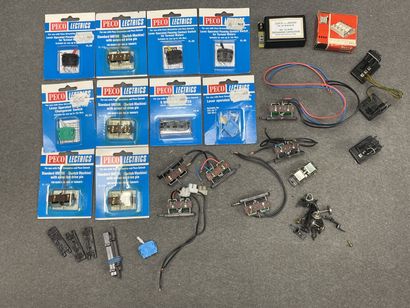 Ensemble de trains HO JOUEF
- Trois locomotives:...