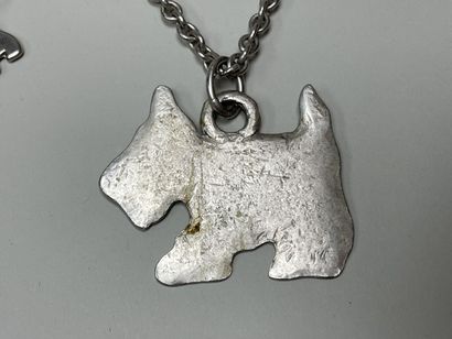 AGATHA à Paris. 
-Bracelet en métal argenté...