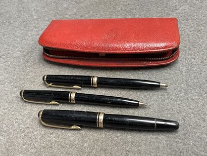 MONTBLANC
Parure en écrin cuir comprenant...