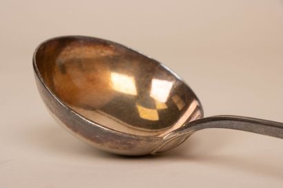 Louche en argent
Poinçon minerve 925°/00
Poids:...