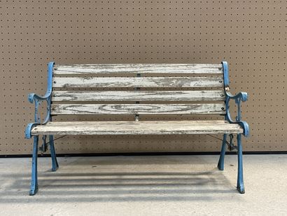 Banc de jardin d'enfant
50 x 83 x 42 cm....