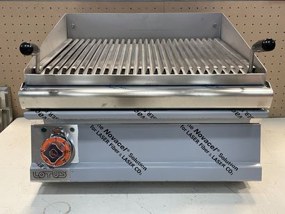 GRILL professionnel électrique
LOTUS, modèle...