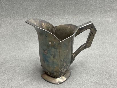 Louis Süe (1875-1968) et André Mare (1887-1932)
Pichet...