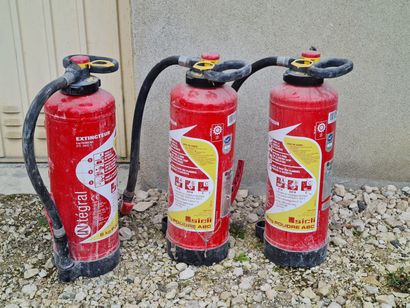 3 extincteurs à poudre 6 kg