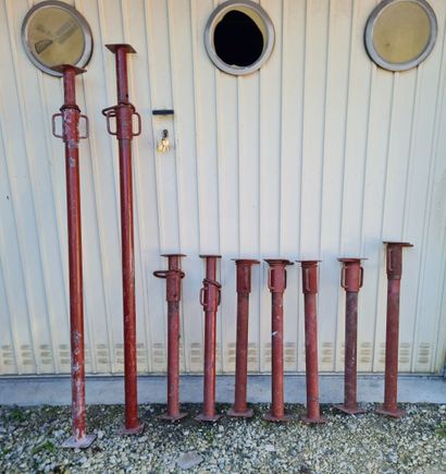 Lot de 9 étais (7 petits et 2 grands)