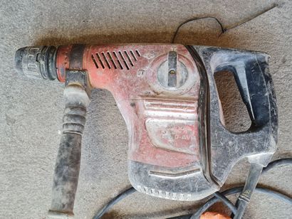 Perforateur HILTI TE 40 AVR ( ne fonctionne...