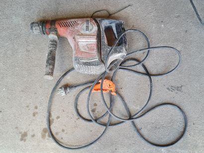 Perforateur HILTI TE 40 AVR ( ne fonctionne...
