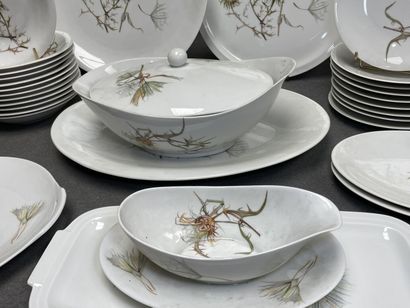HAVILAND, décor aux chardons
Service de table...