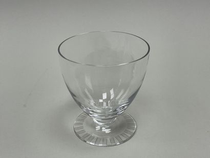 DAUM
Partie de service de verres en cristal...