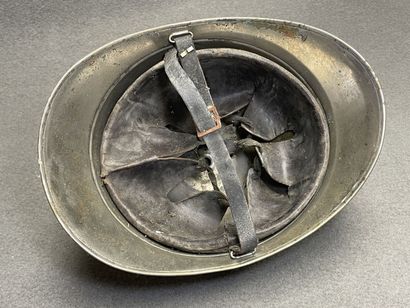 Casque de sapeur-pompier de Précy sur Oise....