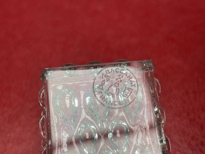 BACCARAT: suite de douze porte-couteaux en...