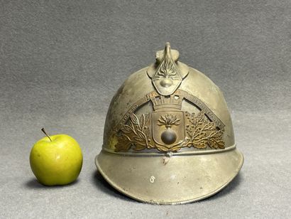 Casque de sapeur-pompier de Précy sur Oise....