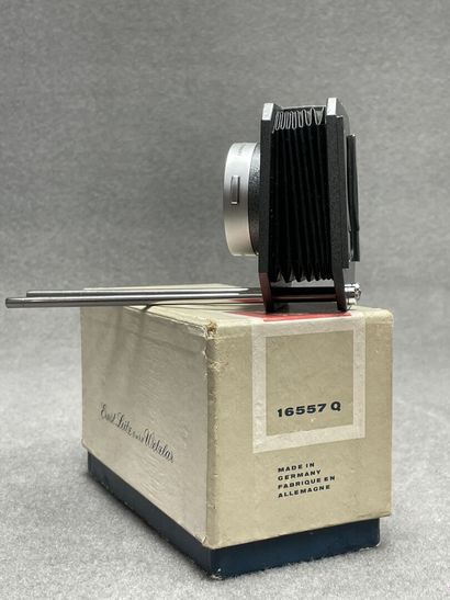 LEITZ WETZLAR. 
Soufflet monté sur vernier...