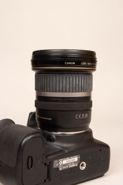CANON EOS 60D
Appareil photo reflex numérique...