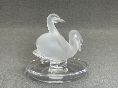 LALIQUE FRANCE.
Baguier en cristal translucide...